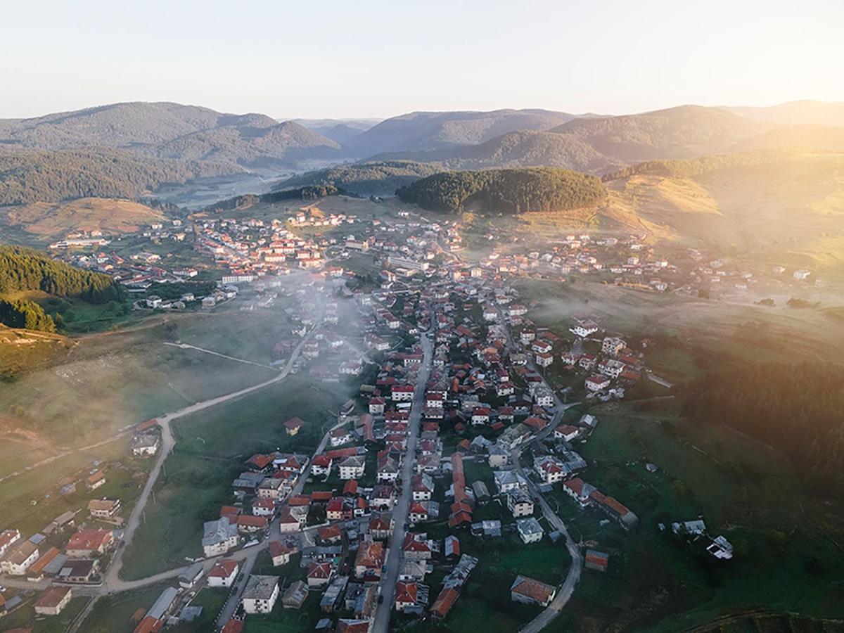 Къща За Гости "Люнгови" Zmeitsa Exterior photo